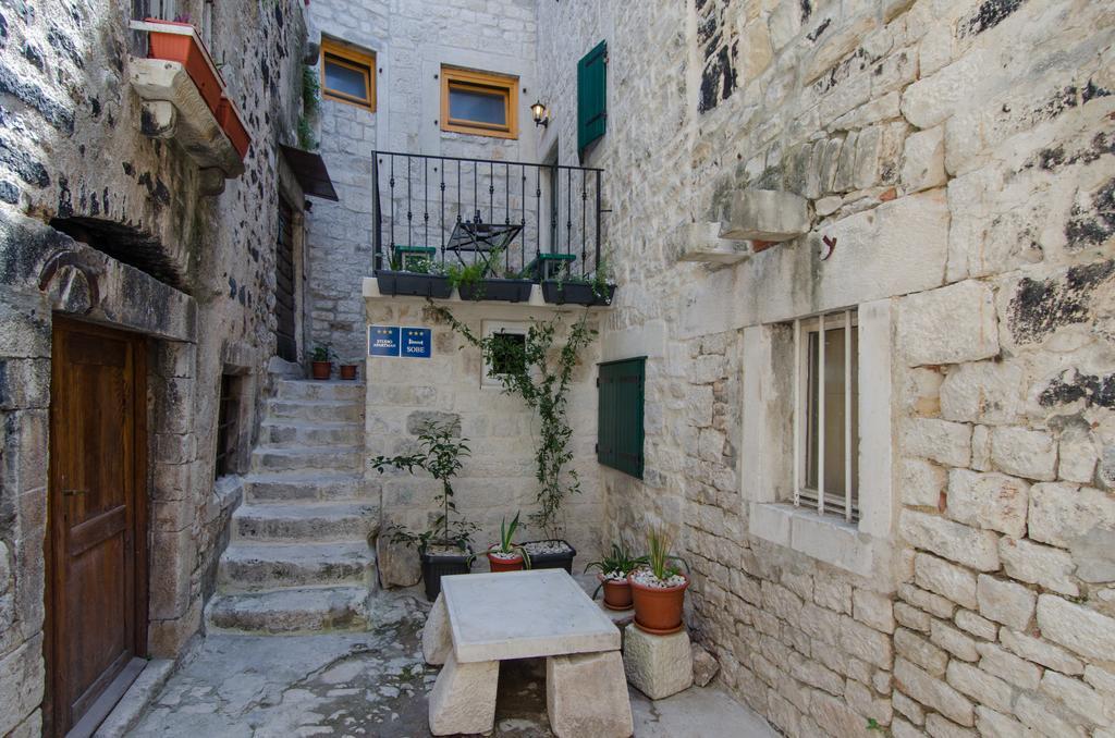 Kaja Trogir